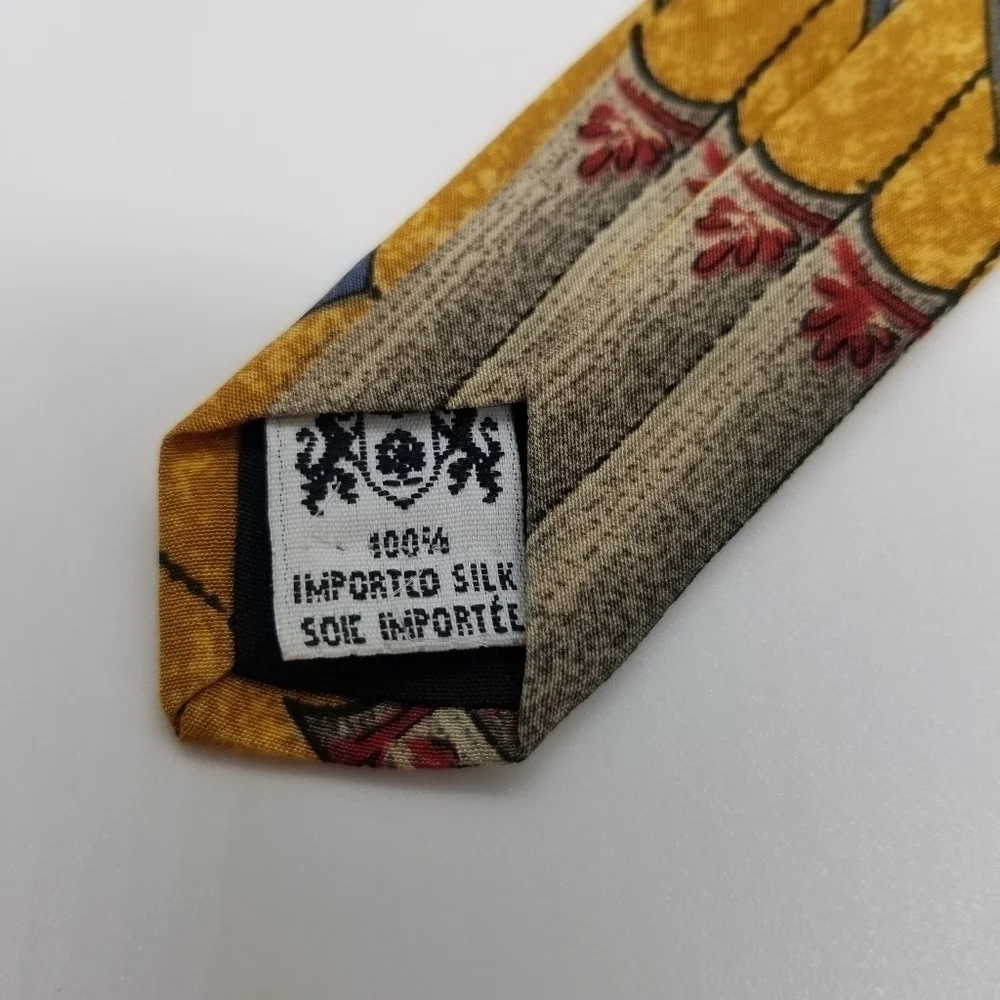 Metropolitan Museum of Art tie yellow columns grecian urn